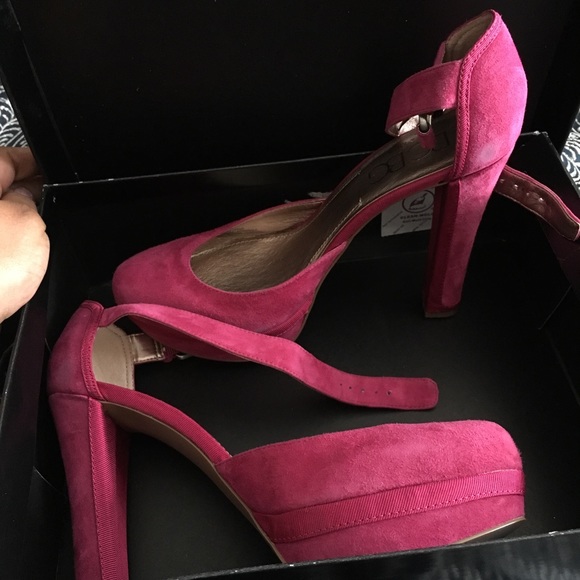 Shoes bcbg raspberry color - Picture 1 of 1